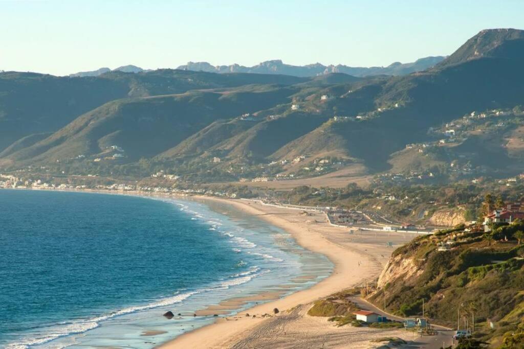 30 Pct Off!! Limited Time! Malibu Charming Getaway With King Bed, Near Beach Exterior photo